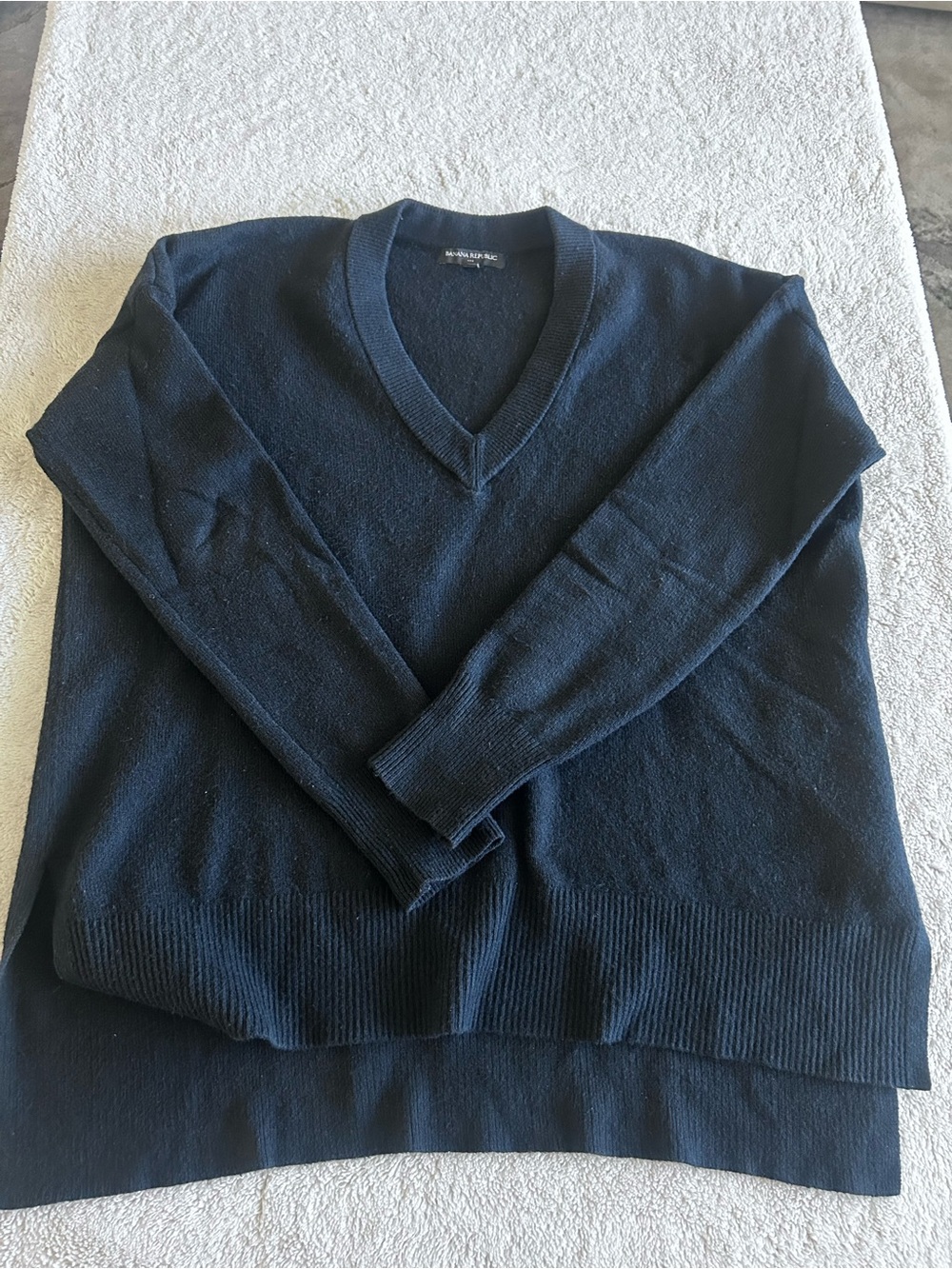 Banana Republic Black Alpaca Blend Oversized V-Neck Sweater Size M